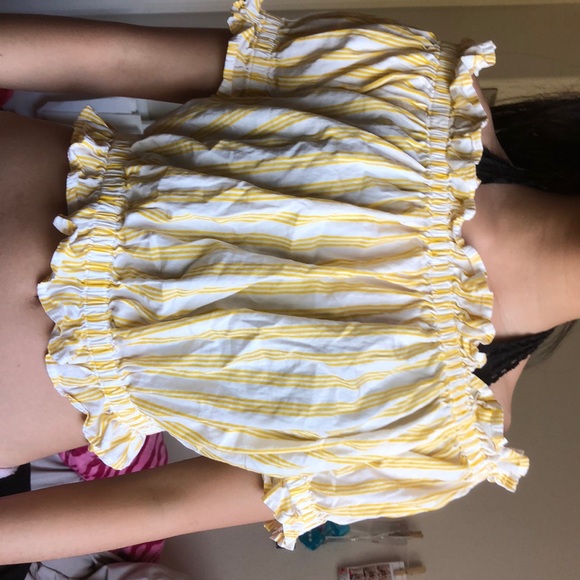 Stripped yellow cropped off the should shirt - Picture 3 of 4